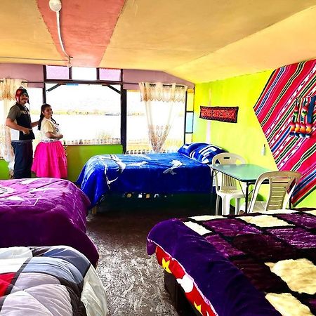 Urosfood & Titiqaqa Lodge Bagian luar foto