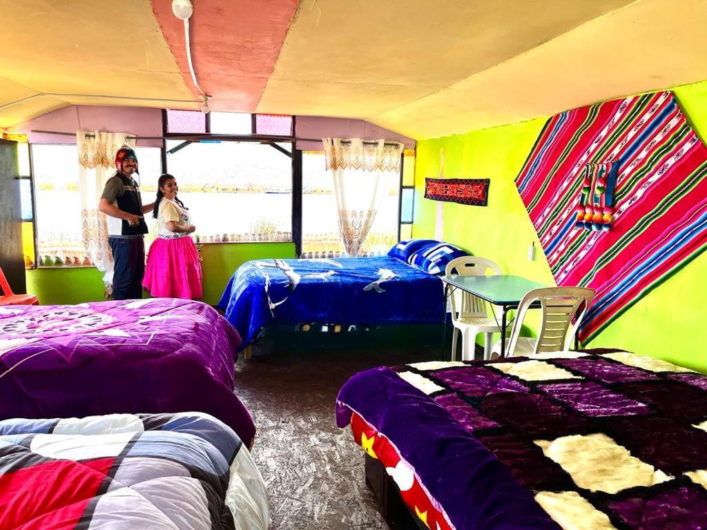 Urosfood & Titiqaqa Lodge Bagian luar foto