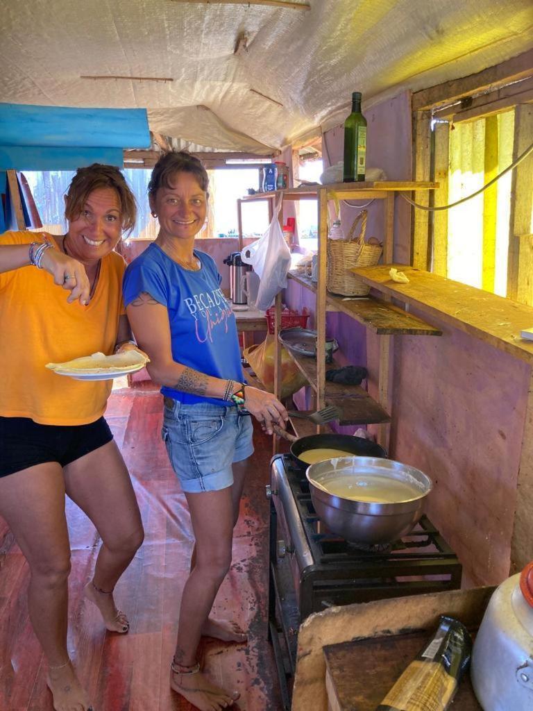 Urosfood & Titiqaqa Lodge Bagian luar foto