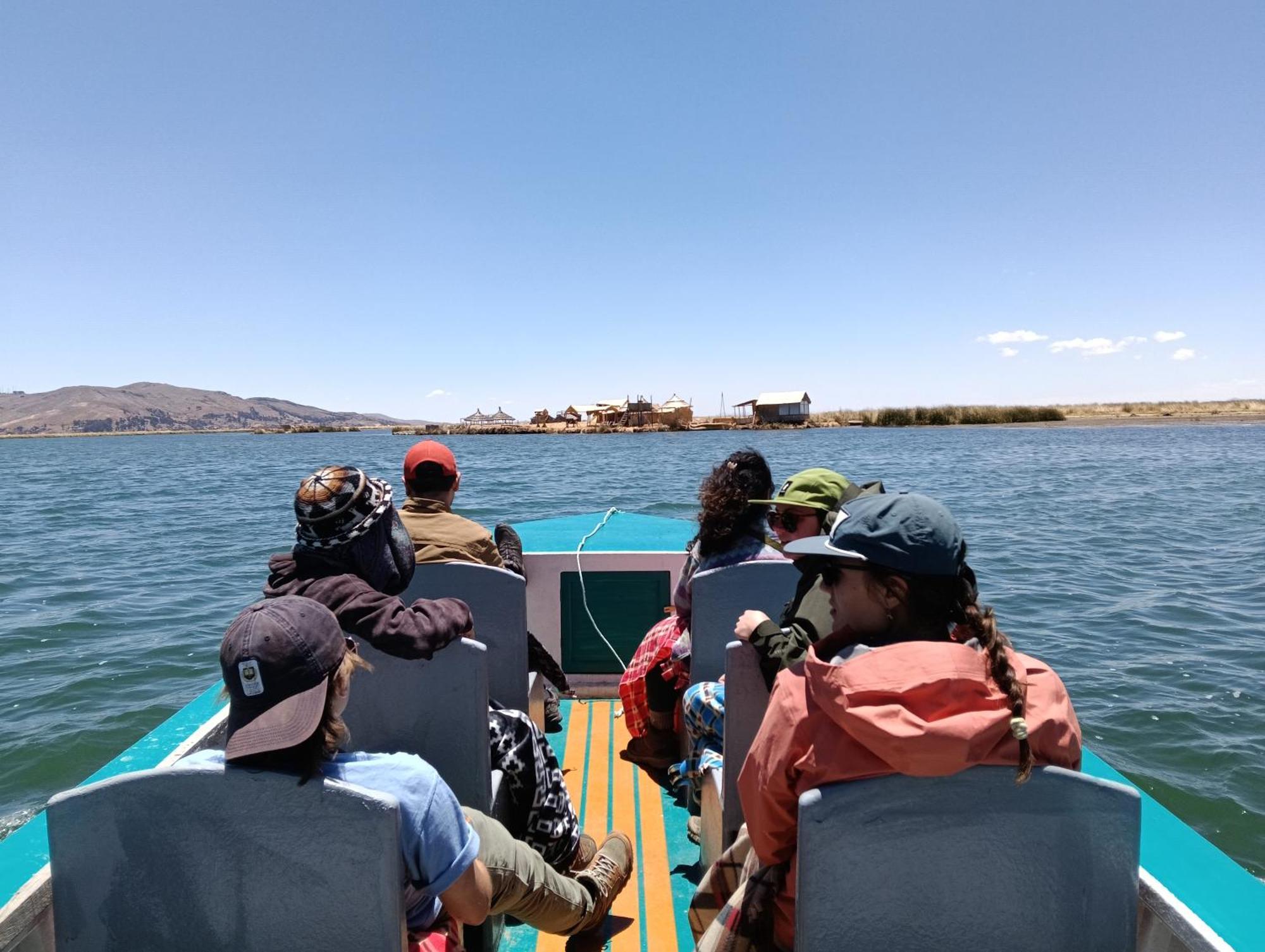 Urosfood & Titiqaqa Lodge Bagian luar foto