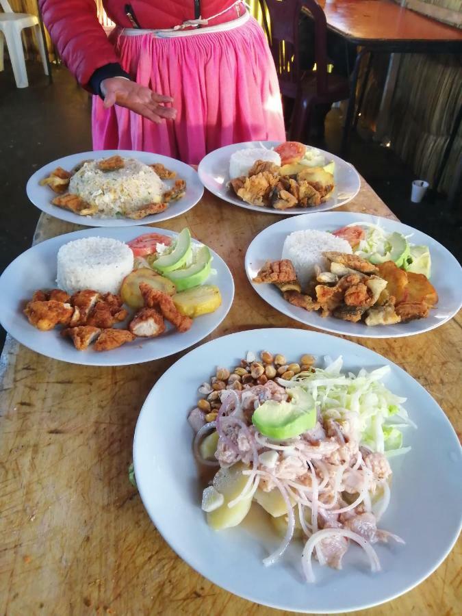 Urosfood & Titiqaqa Lodge Bagian luar foto
