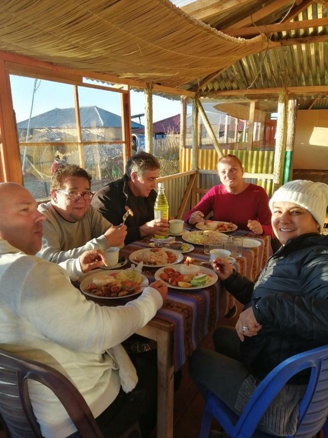 Urosfood & Titiqaqa Lodge Bagian luar foto
